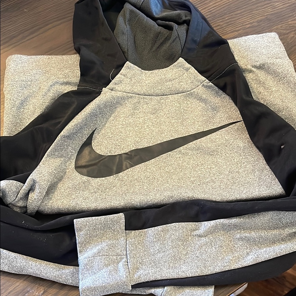 Nike Black and Gray Pullover
